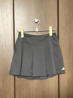 アディダスゴルフ　プリーツスカート