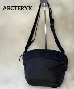 ARC'TERYXアークテリクス マンティス2 　ショルダーバック　ブラック黒