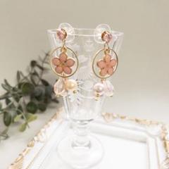 【ピンクキュービックジルコニア】フープと揺れる桜のピアスorイヤリングのサムネイル