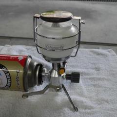 イワタニ iwatani CB-200 ガスランタン - メルカリ