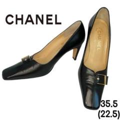 CHANEL スクエアトゥ パンプス ココマーク 金具 ロゴ 黒 35.5