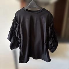 YAMADAYA フリル付き黒五分袖Tシャツ