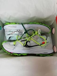 NIKE × OFF WHITE スニーカー ズームガイガー5