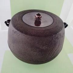 Ｍ４１７　茶釜　『釜師　佐藤清光造』『真形羽釜』　共箱　茶道具 茶器/茶道具 風炉釜（風炉用釜）】 真形浜松 鬼面鐶 佐藤清光作