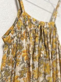 コンジェペイエアデュートリステス 花柄 ワンピース 黄色