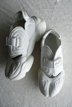 新品未使用タグ付き　NIKE エアリフト　20センチ 2025年最新】ナイキ エアリフト 20の人気アイテム - メルカリ