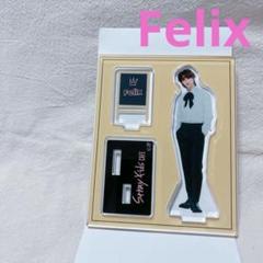 straykids スキズカフェ　アクスタ　5個セット 2025年最新】スキズカフェ アクスタの人気アイテム - メルカリ