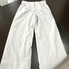 【美品】phinex レディース　パンツ　M 相当　シルバー