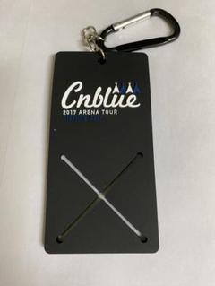 【希少】CNBLUE ジョン・ヨンファ　ホワイトファルコンキーホルダー CNBLUE/ ヨンファ ホワイトファルコンキーホルダー - メルカリ