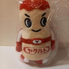 ヤクルトマン　ぬいぐるみ新品！４個セット ヤクルトマン ぬいぐるみ 大小セット 非売品 - メルカリ