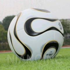 サッカーボール　5号　5号球　黒　白　新品　未使用　室内用　室外用