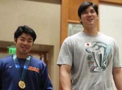 2023WBC優勝記念オーセンティックTシャツ選手着用モデル受注限定