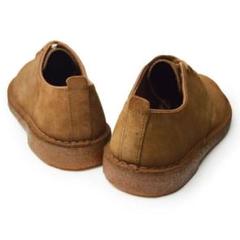 Clarks Originals ブラウン レザーシューズのサムネイル
