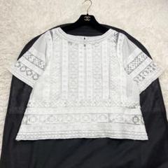 グレースコンチネンタル　ショート丈刺繍トップス　スパンコール