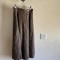 定価約10万円エブールレーザープリーツスカート