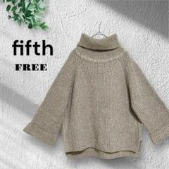 フィフス [FREE] ゆったり ベージュ タートルネックニット 体型カバー