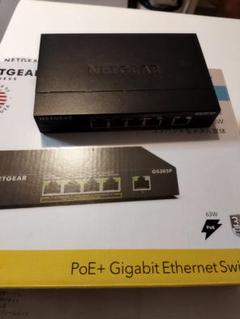 【稼働確認済・美品】NETGEAR GS305P ギガビットスイッチ 5ポートのサムネイル
