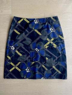 MARNI マルニ ひざ丈スカート 紺x黄(花柄) 2108425Y0116 UNIQLO（ひざ丈スカート）のフリマアイテム一覧
