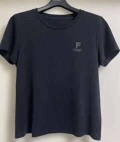 美品　FOXEY NEWYORK フォクシー　Tシャツ　ブラウス　ロゴプレート 美品 FOXEY NEWYORK フォクシー Tシャツ ブラウス ロゴプレート