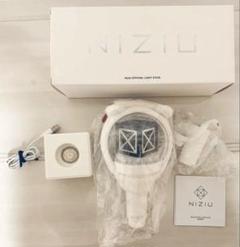 NiziU公式ペンライト 充電スタンド＋カバー付き - メルカリ