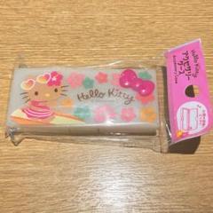 日焼けキティ　アクセサリーケース