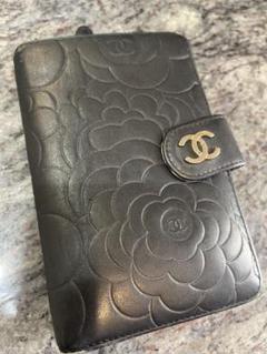 CHANEL カメリア ブラックレザー二つ折り財布