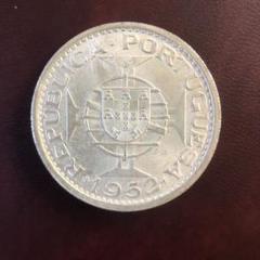 1952年 マカオ（ポルトガル領） 5パタカ銀貨 PCGS認証 1952年）ポルトガル領 マカオ 5パタカ銀貨 - メルカリ