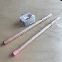 クリオ　ベルベットリップペンシル2色セット　シャープナー付きのサムネイル