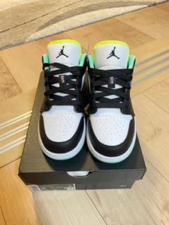 NIKE AIR JORDAN 1 LOW