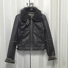 ZARA ザラ　フェイクファーライダースジャケット 210.jpg