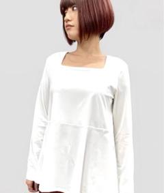 【新品未使用品】 アヤン ayane スクエア2重Tシャツ サイズ42のサムネイル