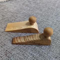 ハンドメイド 木製ドアストッパー 球状ストッパー付き