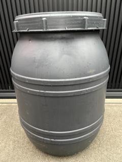 タンク 蛇口付 ブルー 約160L 雨水 樹脂製 貯水 リユース品 タンク グレー 約160L 雨水 樹脂製 貯水 貯蔵 園芸 菜園