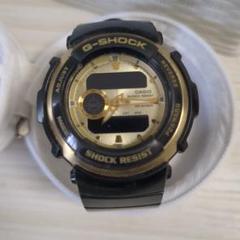 CASIO G-SHOCK デジタル腕時計 黒金