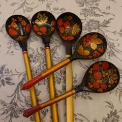 ロシア伝統工芸品　ホフロマ塗り　大皿　お椀2個セット ロシア伝統工芸品ホフロマ塗り大皿お椀2個セット