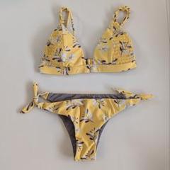 alexia stam アリシアスタン 水着　ビキニ　パンツ　値下げ可能　花柄 ALEXIA STAM（水着）のフリマアイテム一覧