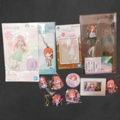 七　五等分の花嫁　⑥　中野二乃　キーホルダー　缶バッジ　フィギュア　アクスタ