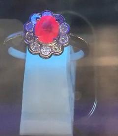 最終値下。新品未使用品。PT 900 ビルマルビーダイヤ巻きリング11号