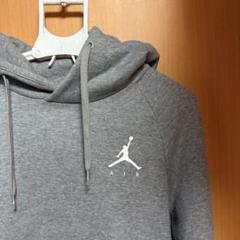 JORDAN グレー フード付きパーカー