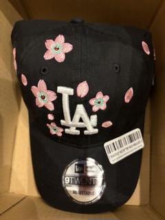 村上隆 x ドジャース New Era 9Twenty ストラップバック 黒 村上隆 x ドジャース New Era 9Twenty ストラップバック 黒