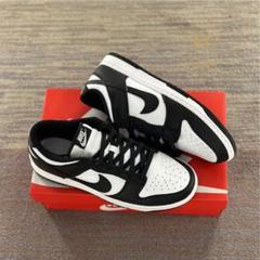 Nike スニーカー ホワイト/ブラック