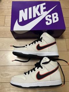 NIKE SB Dunk High ホワイト/ブラック/オレンジのサムネイル