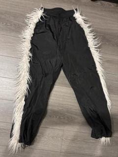 yae（ヤエ）の「Faux fur line pants/フェイクファーライン
