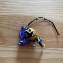 ストラップ 戦隊ヒーロー ゴールドカラー 火 忍者？シュリケンジャー