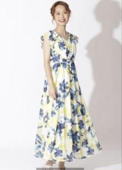 ♡お値下げ中♡アンドクチュール フラワープリントタックシャツワンピース AND COUTURE（アンドクチュール）の「フラワープリントタック
