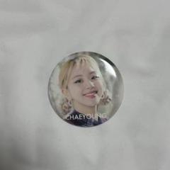 TWICE チェヨン 缶バッジ - メルカリ