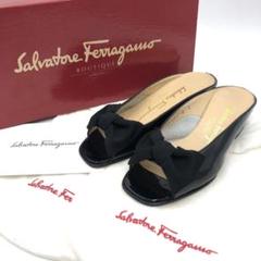 希少❤️ferragamo 22cm/4.5C エナメル 玉虫色 安心のメルカリ便 希少❤️ferragamo 22cm/4.5C エナメル 玉虫色 安心のメルカリ便