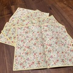 ニトリPVC 花柄ランチョンマット 4枚セットのサムネイル