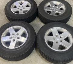 近隣格安配送❗️直接引取可 jeep純正ホイール 4本 スタッドレスタイヤ付 近隣格安配送❗️直接引取可 jeep純正ホイール 4本 スタッドレス