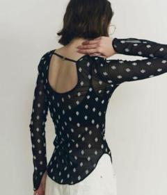 【お取り寄せ】 SORIN SWAN LAKE U-NECK TOP - メルカリ トップス